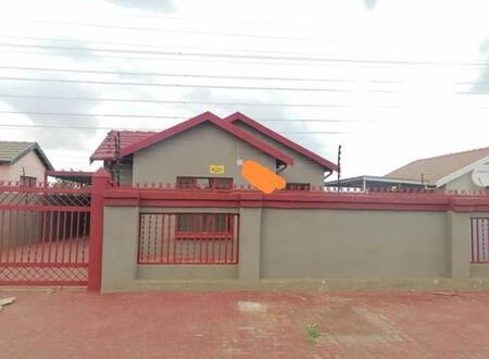 2 Bedroom House in Soshanguve