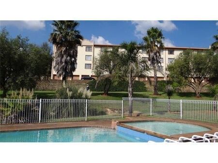 2 Bedroom Apartment in Helderkruin