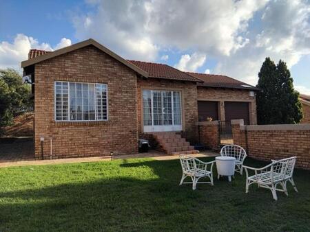 2 Bedroom Townhouse in Honeydew Manor