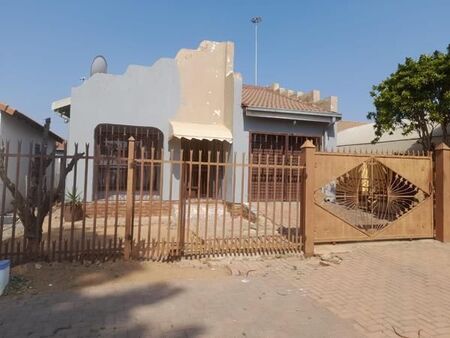 3 Bedroom House in Mabopane