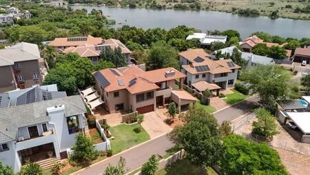 4 Bedroom House in Sable Hills Waterfront Estate