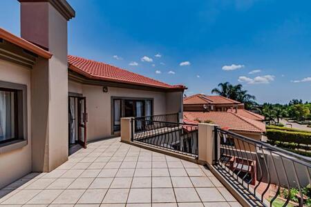 4 Bedroom House in Mooikloof Gardens