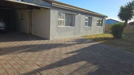 3 Bedroom house to rent in Devon Park, Eersterivier