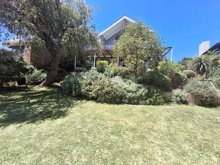 4 Bedroom house to rent in Zeekoevlei, Cape Town