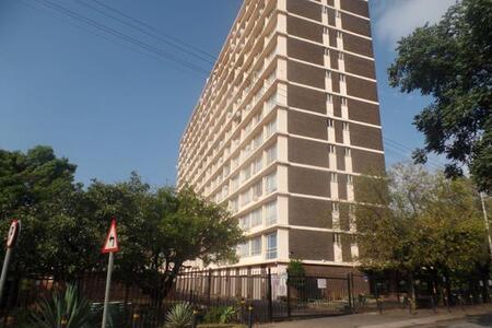 1.5 Bedroom Flat in Weavind Park