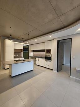 2 Bedroom Apartment in Menlo Park