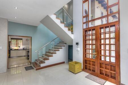 5 Bedroom House in Bryanston