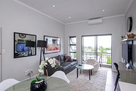 2 Bedroom Apartment in Morningside