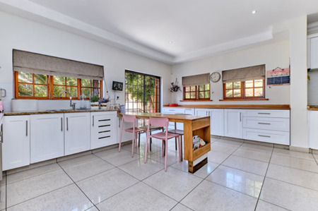 5 Bedroom House in Westcliff