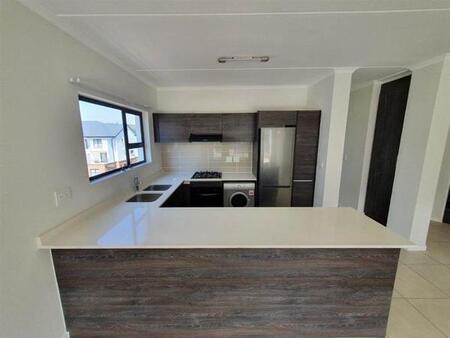 2 Bedroom Apartment in Olivedale