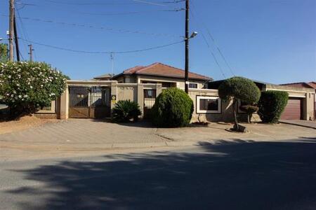 4 Bedroom House in Cosmo City