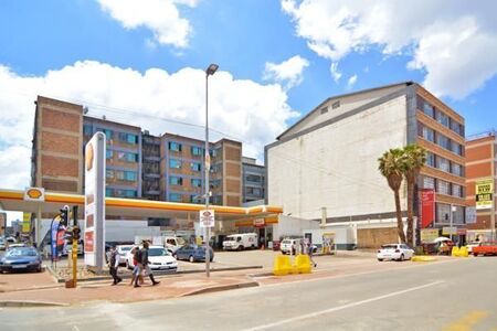 1 Bedroom Apartment in City & Suburban (Maboneng)