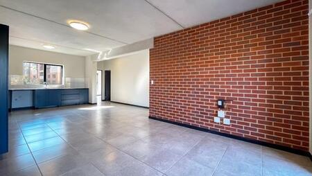 4 Bedroom Apartment in Dainfern