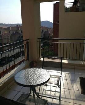 3 Bedroom Apartment in Sunninghill