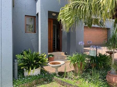 3 Bedroom Cluster in Cedar Lakes