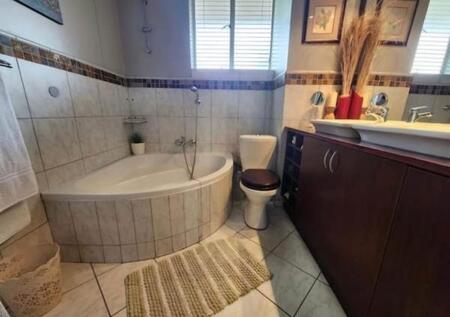 2 Bedroom House in Bedfordview