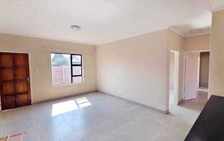 2 Bedroom Townhouse in Riversdale
