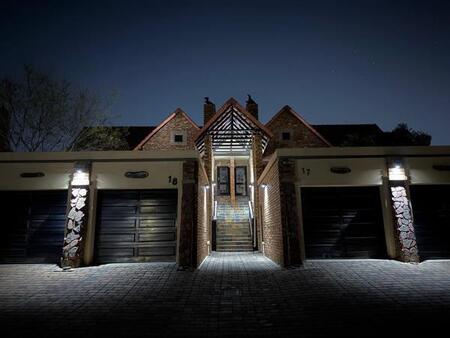 2 Bedroom Duplex in Glen Marais