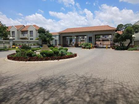 1 Bedroom Apartment in Esther Park