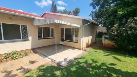 3 Bedroom House in Edleen