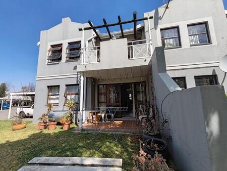 2 Bedroom Apartment in Lakefield