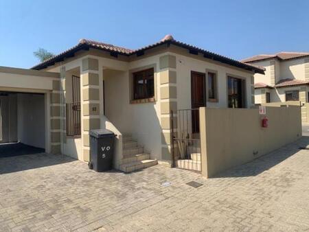 2 Bedroom Simplex in The Reeds