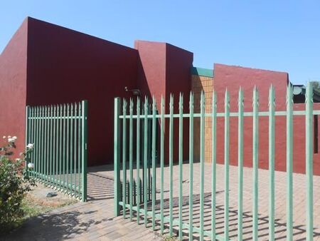 3 Bedroom House in Riebeeckstad