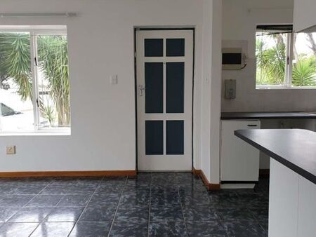 2 Bedroom Townhouse in Lorraine