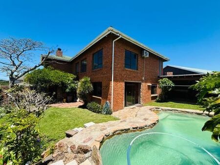 4 Bedroom House in Cove Rock