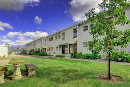 2 Bedroom Apartment in George Central