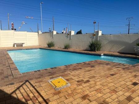 2 Bedroom Apartment in Bergvliet