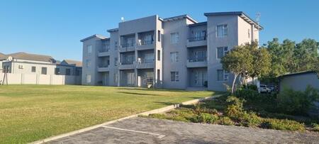 2 Bedroom Apartment in Burgundy Estate
