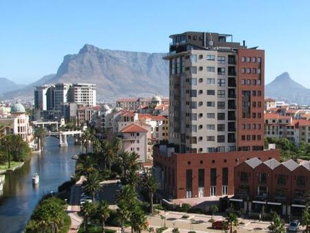 1 Bedroom Apartment in Century City