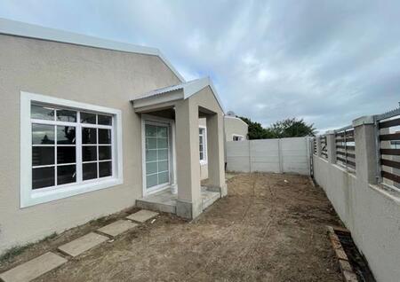 3 Bedroom House in Bothasig