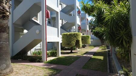 2 Bedroom Apartment in Zonnebloem