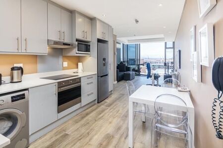 1 Bedroom Apartment in Foreshore