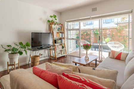 2 Bedroom Apartment in Sea Point