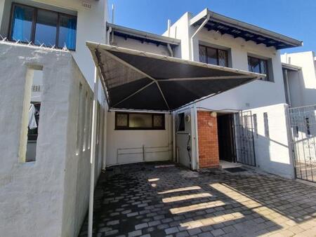 4 Bedroom Duplex in Amanzimtoti