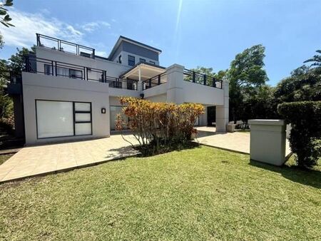 4 Bedroom Apartment in Palm Lakes Estate