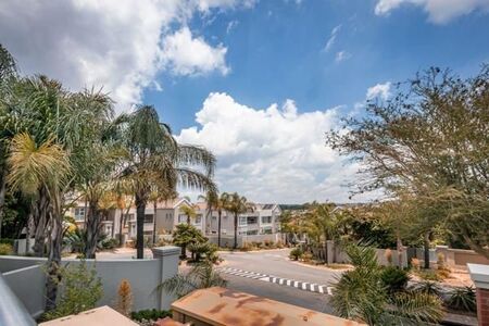 3 Bedroom Townhouse in Eagle Canyon Golf Estate