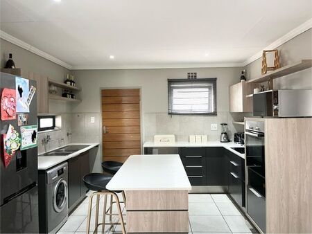 3 Bedroom house to rent in Lion Pride, Randburg