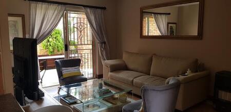 2 Bedroom Townhouse in Mooikloof Ridge