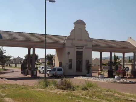 3 Bedroom Townhouse in Theresapark