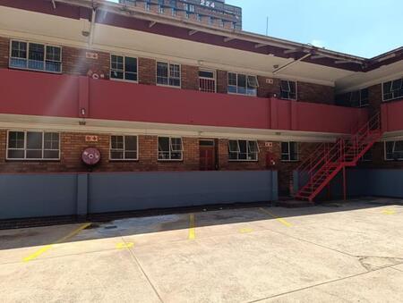 1.5 Bedroom Apartment in Arcadia