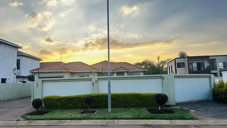 3 Bedroom House in Karenpark