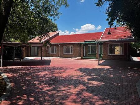 3 Bedroom House in Theresapark