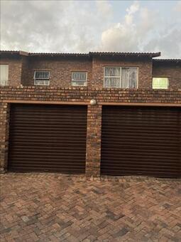 3 Bedroom Townhouse in Buccleuch
