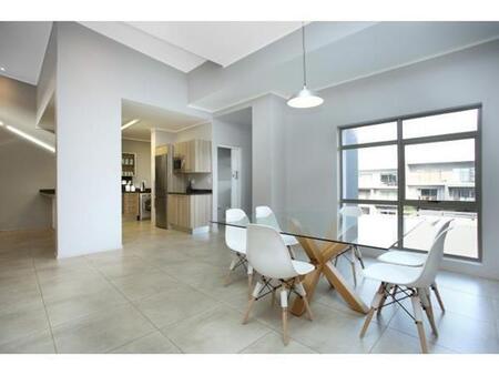 3 Bedroom Apartment in Oaklands