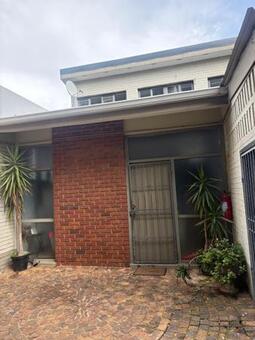 2 Bedroom Townhouse in Northcliff