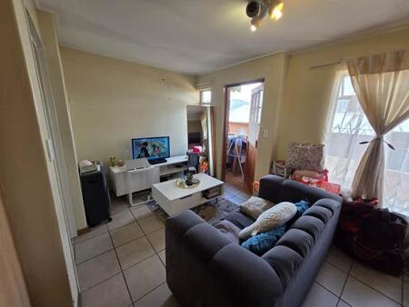 Studio apartment in Auckland Park